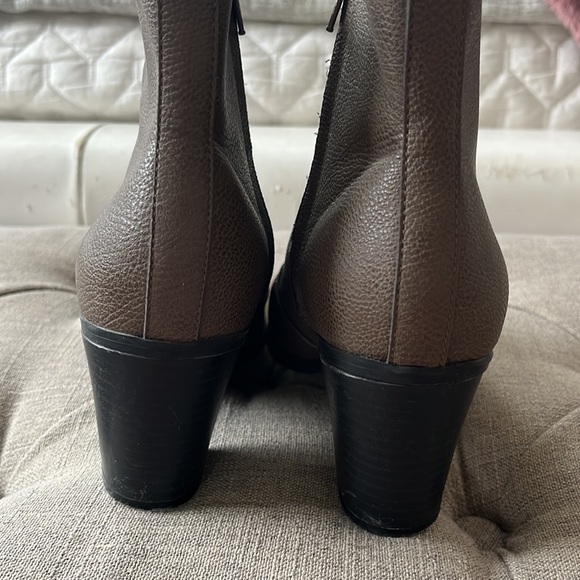 Old Navy ankle booties - Picture 3 of 3